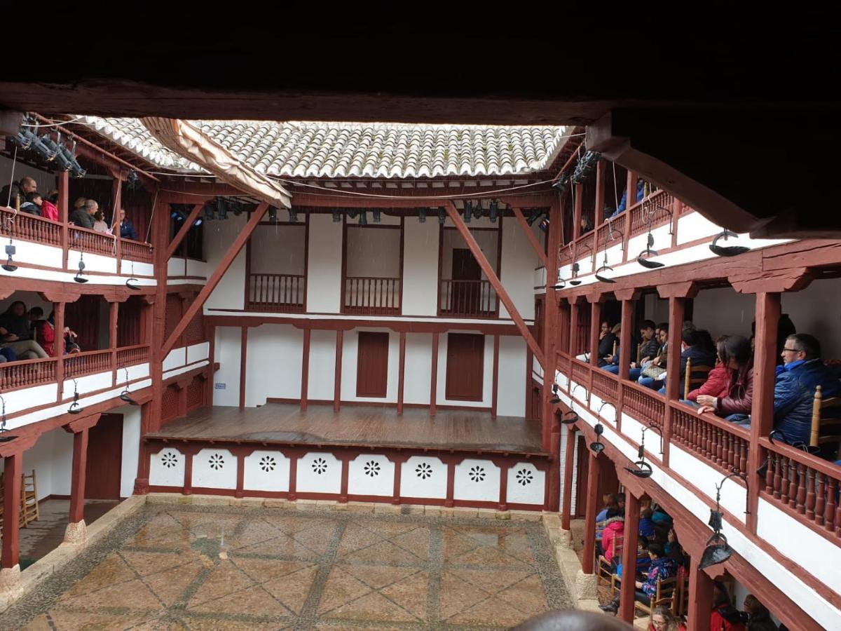 Posada Del Herrero Madridejos Bagian luar foto