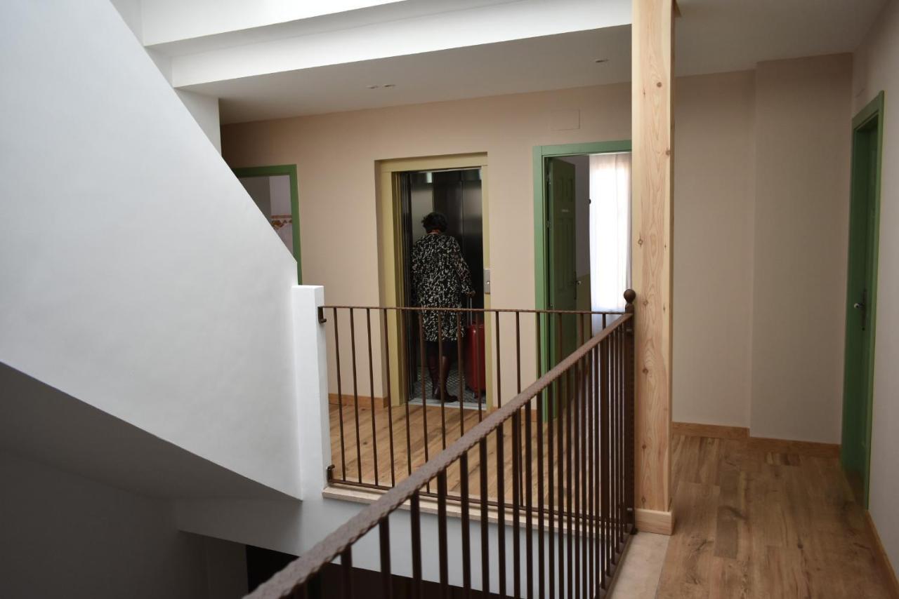 Posada Del Herrero Madridejos Bagian luar foto